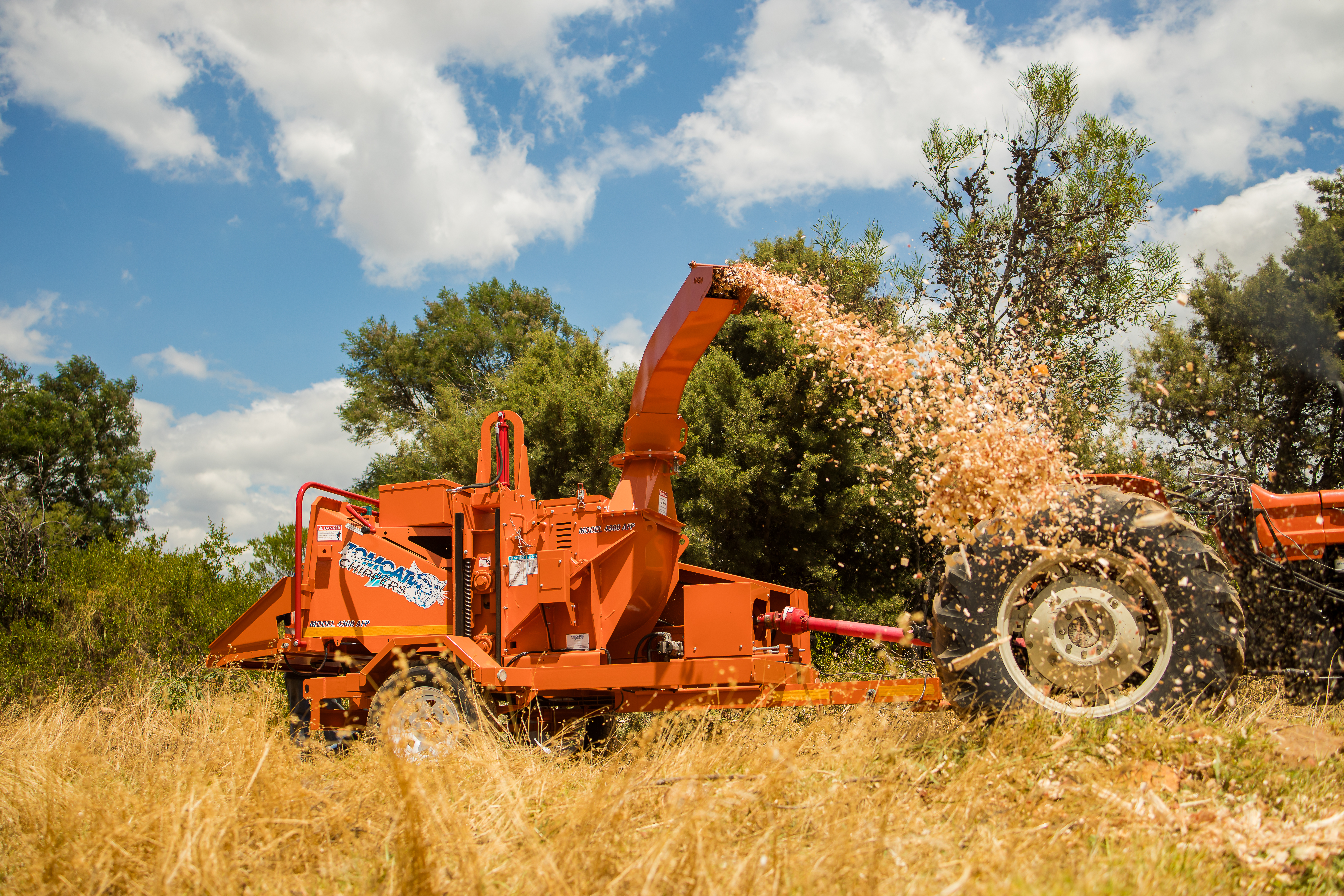 Тракторный измельчитель Tomcat 300 AFP NRT
