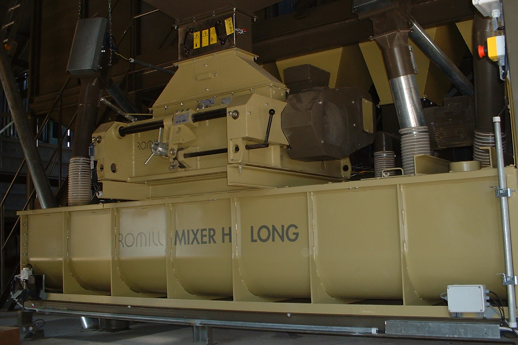 Вальцовые дробилки вытесняют молотковые на животноводческих предприятиях страны.